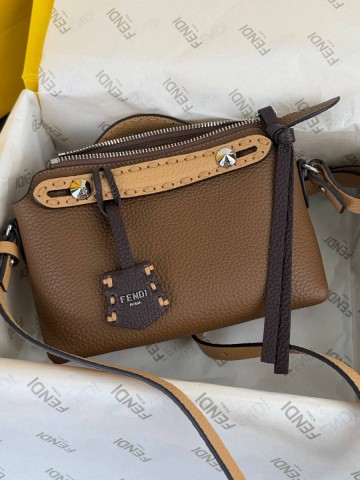 Fendi By The Way Selleria сумка #684842HT