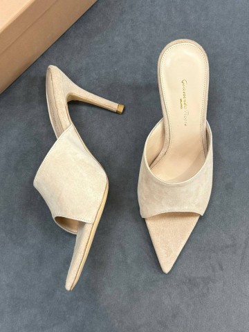 Gianvito Rossi сабо #136818NB