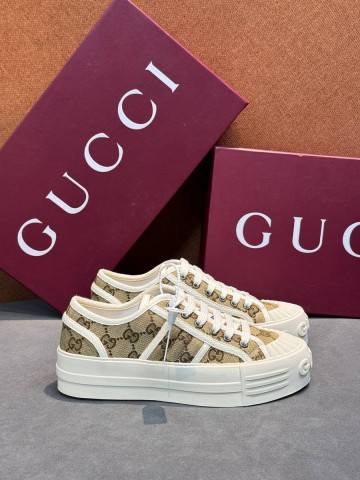 Gucci кроссовки #390095KC