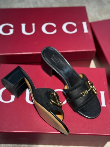 Gucci сабо #308317TC