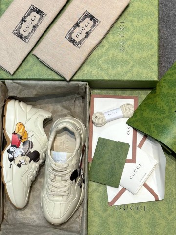 Gucci Rhyton кроссовки #518353EL