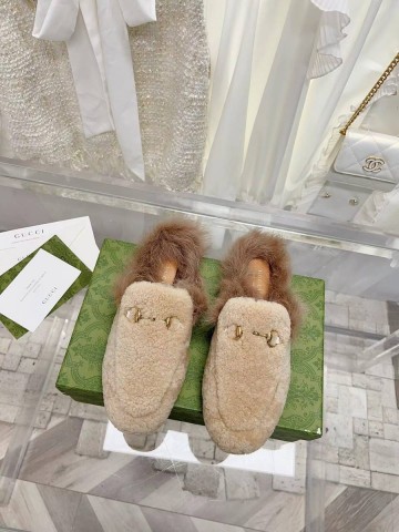 Gucci мюли #757721AC