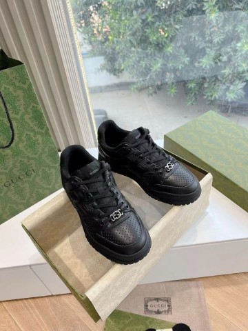Gucci кроссовки #396893VU