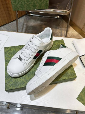 Gucci кроссовки #459618GI
