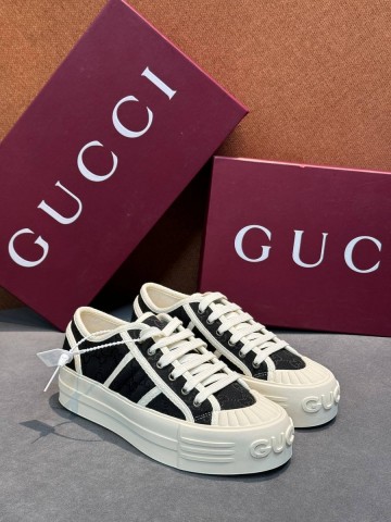 Gucci кроссовки #656138AU