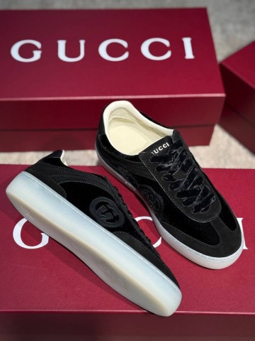 Gucci кроссовки #216740QO