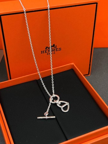 Hermes колье