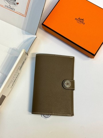 Hermes обложка на паспорт