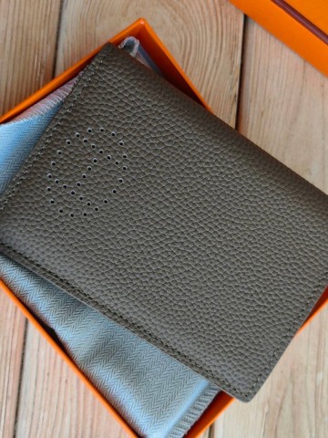 Hermes обложка на паспорт