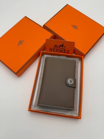 Hermes обложка на паспорт