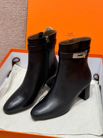 Hermes ботильоны