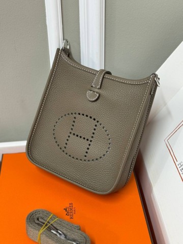 Hermes EVELYNE 16 сумка