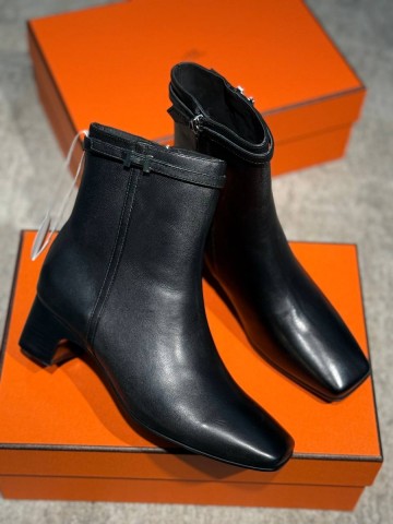 Hermes ботильоны
