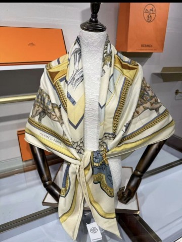 Hermes платок