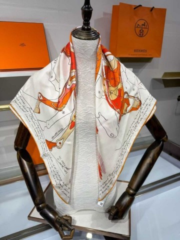 Hermes платок