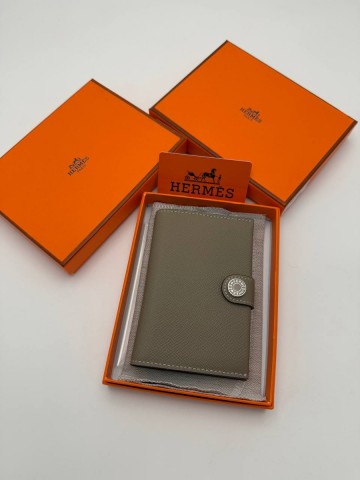 Hermes обложка на паспорт