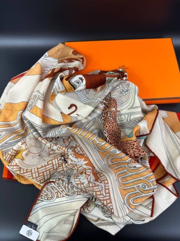 Hermes платок