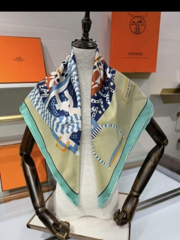Hermes платок