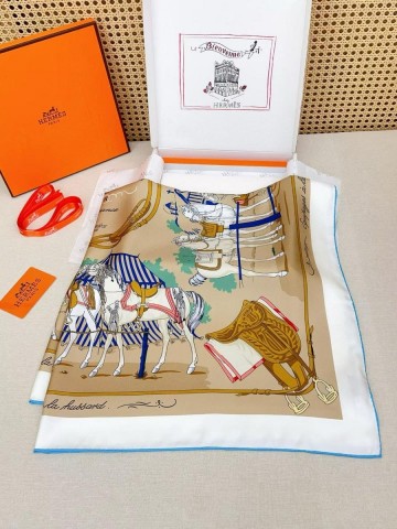 Hermes платок