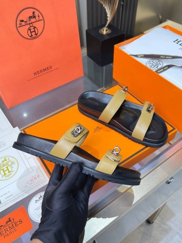 Hermes шлепанцы