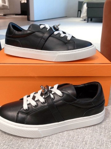 Hermes кеды