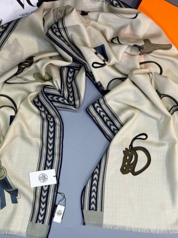 Hermes палантин