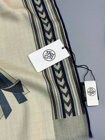 Hermes палантин