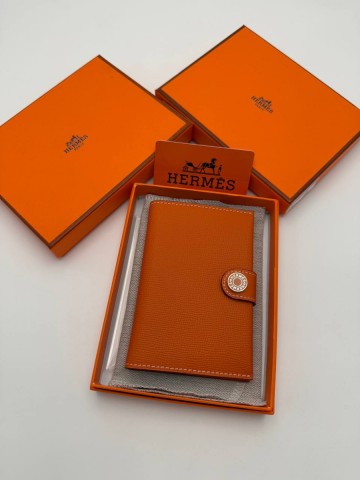 Hermes обложка на паспорт
