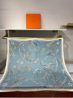 Hermes платок