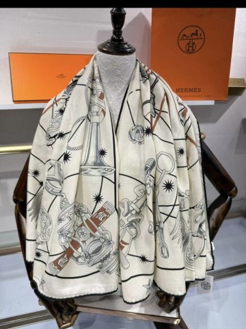 Hermes платок