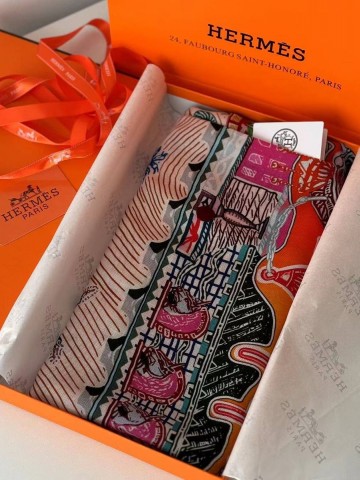 Hermes платок