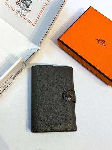 Hermes обложка на паспорт