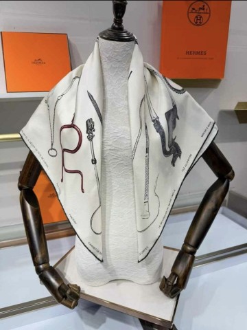 Hermes платок