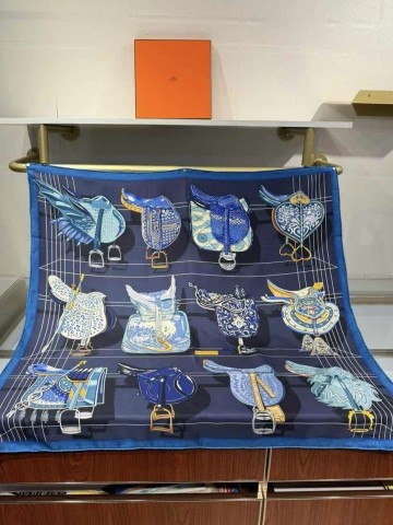 Hermes платок
