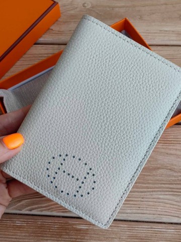 Hermes обложка на паспорт