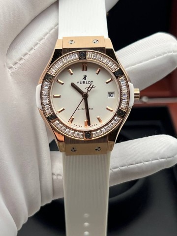 Hublot часы #282570JL
