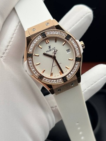 Hublot часы #282570JL