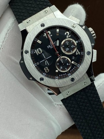 Hublot часы #884199ER