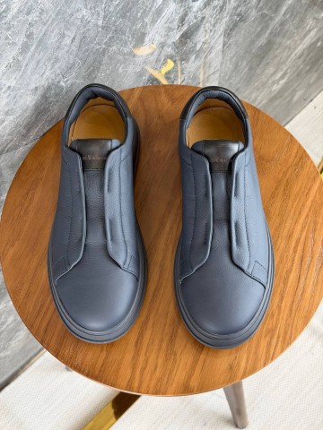 Kiton кроссовки #556580ZJ
