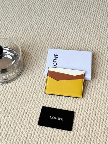 Loewe картхолдер #250104DV