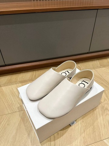 Loewe лоферы #810801BK