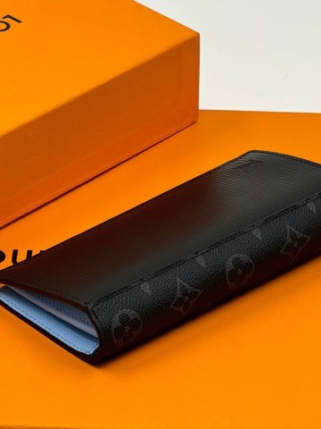 Louis Vuitton кошелек
