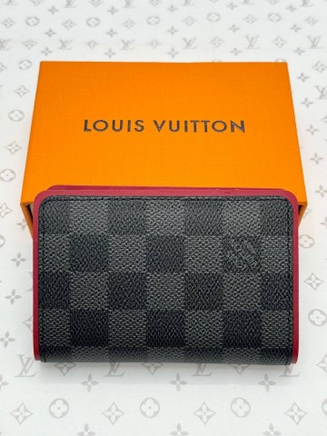 Louis Vuitton картхолдер