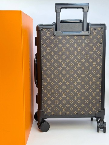 Louis Vuitton чемодан