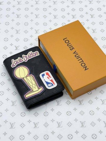Louis Vuitton картхолдер