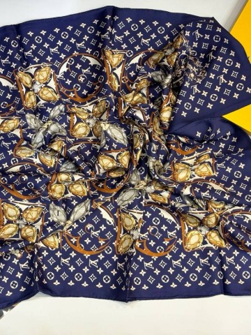Louis Vuitton платок