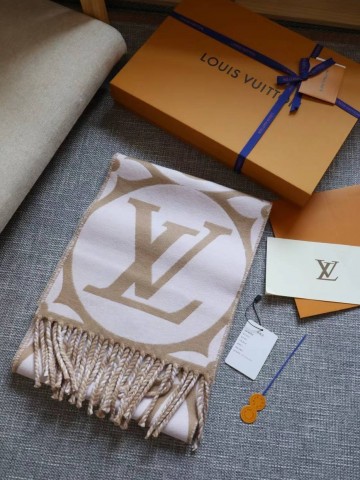 Louis Vuitton шарф