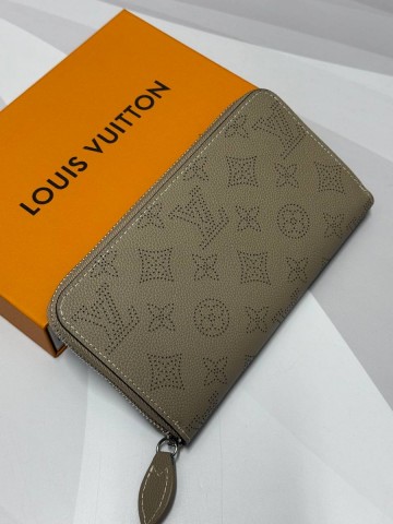 Louis Vuitton кошелек