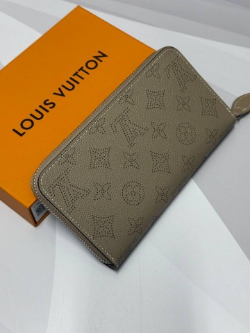 Louis Vuitton кошелек