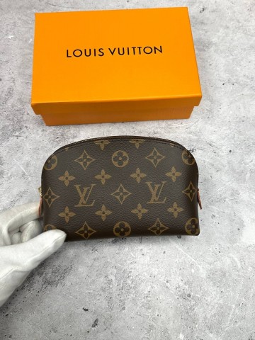 Louis Vuitton косметичка